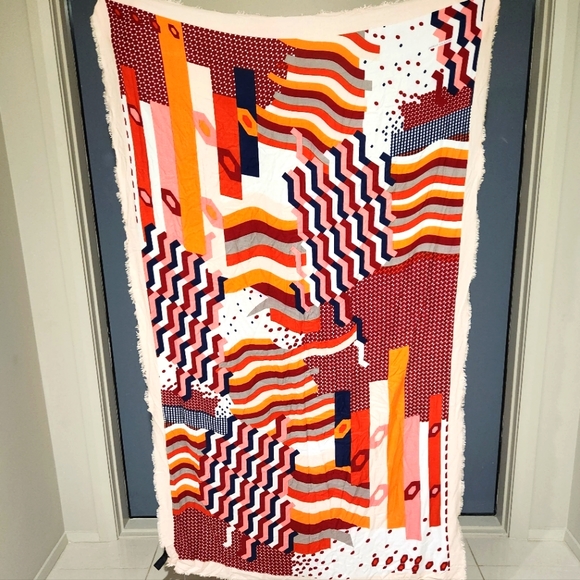 Large Abstract neck scarf - Picture 2 of 2